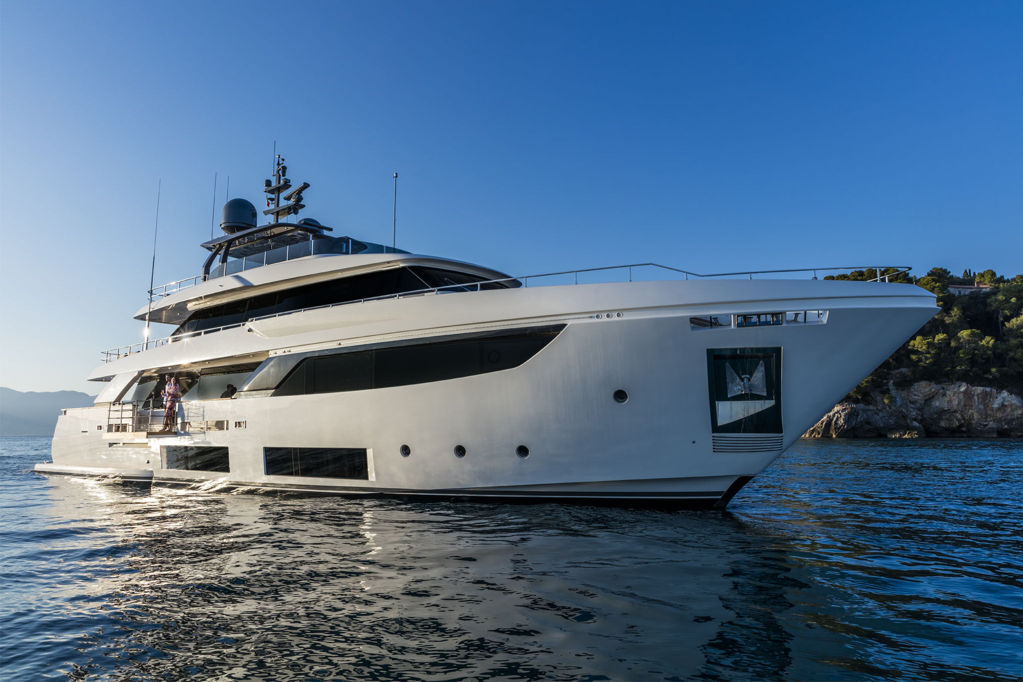 Yacht M/Y NOMAD, Custom Line Navetta 33 CHARTERWORLD Luxury